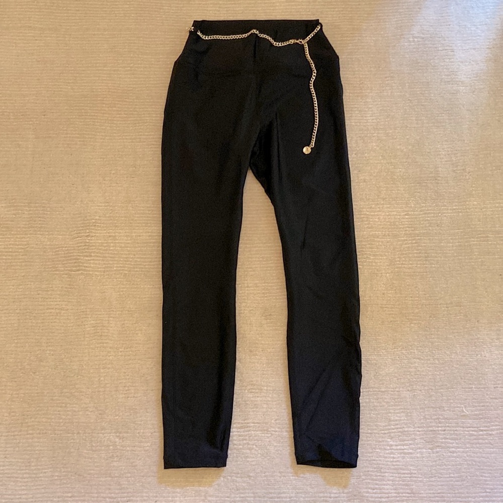 Weworewhat Chain High Rise Metallic Leggings, Black - M / Black